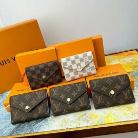 Picture of LV Wallets _SKUfw135666594fw